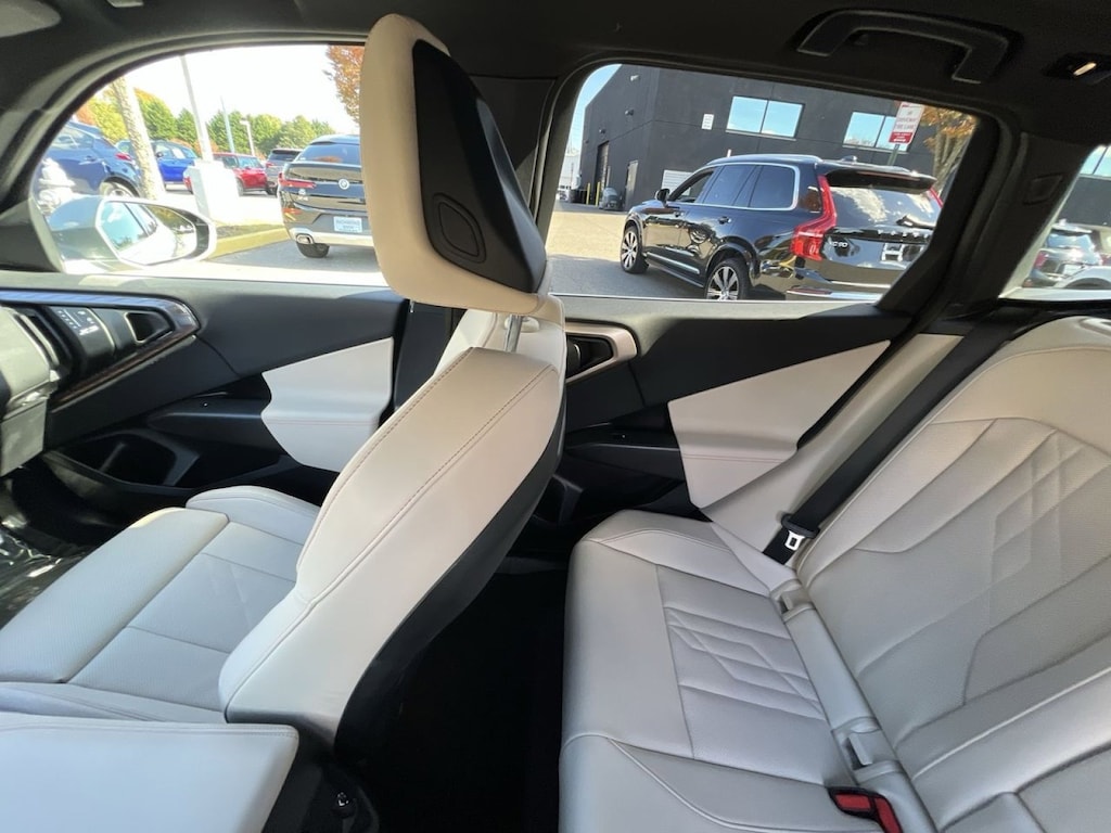 New 2025 BMW X3 30 xDrive SUV