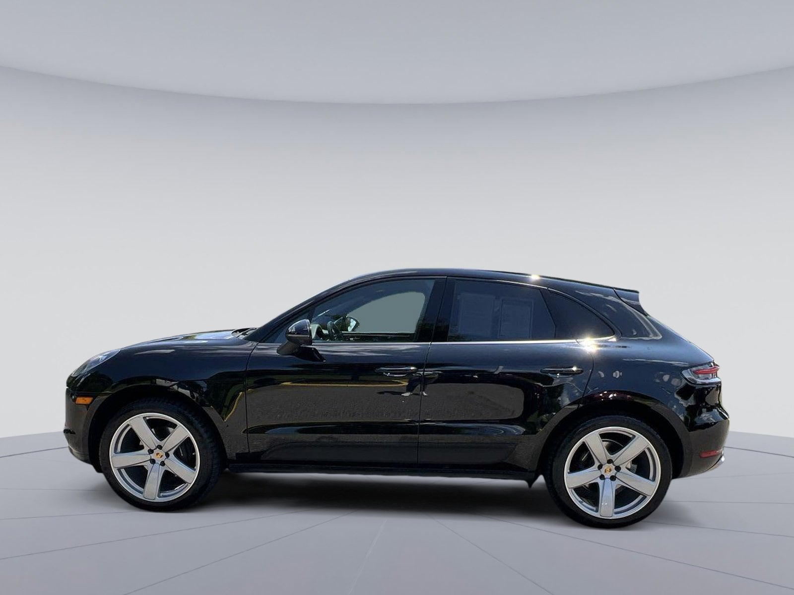 Used 2020 Porsche Macan Base with VIN WP1AA2A52LLB11853 for sale in Richmond, VA