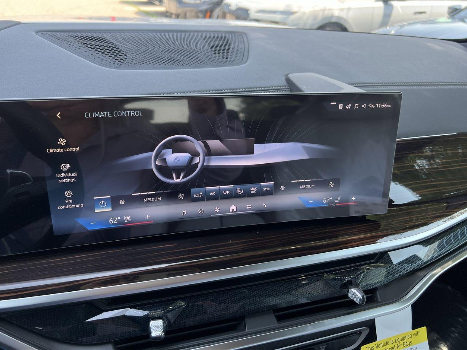 2026 BMW X5 50e - Photo 18