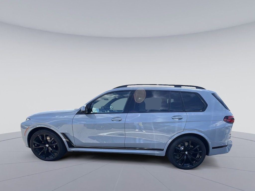 New 2026 BMW X7 xDrive40i SUV