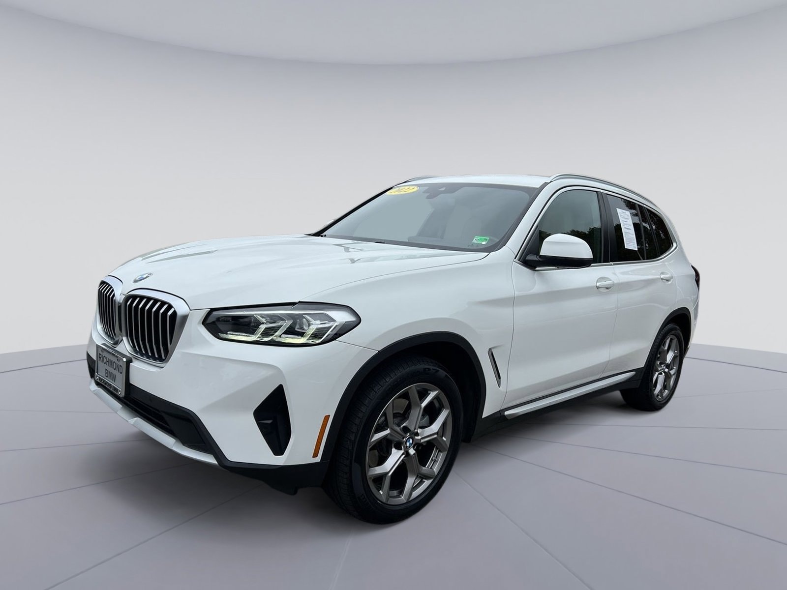 2022 BMW X3 30i's photo