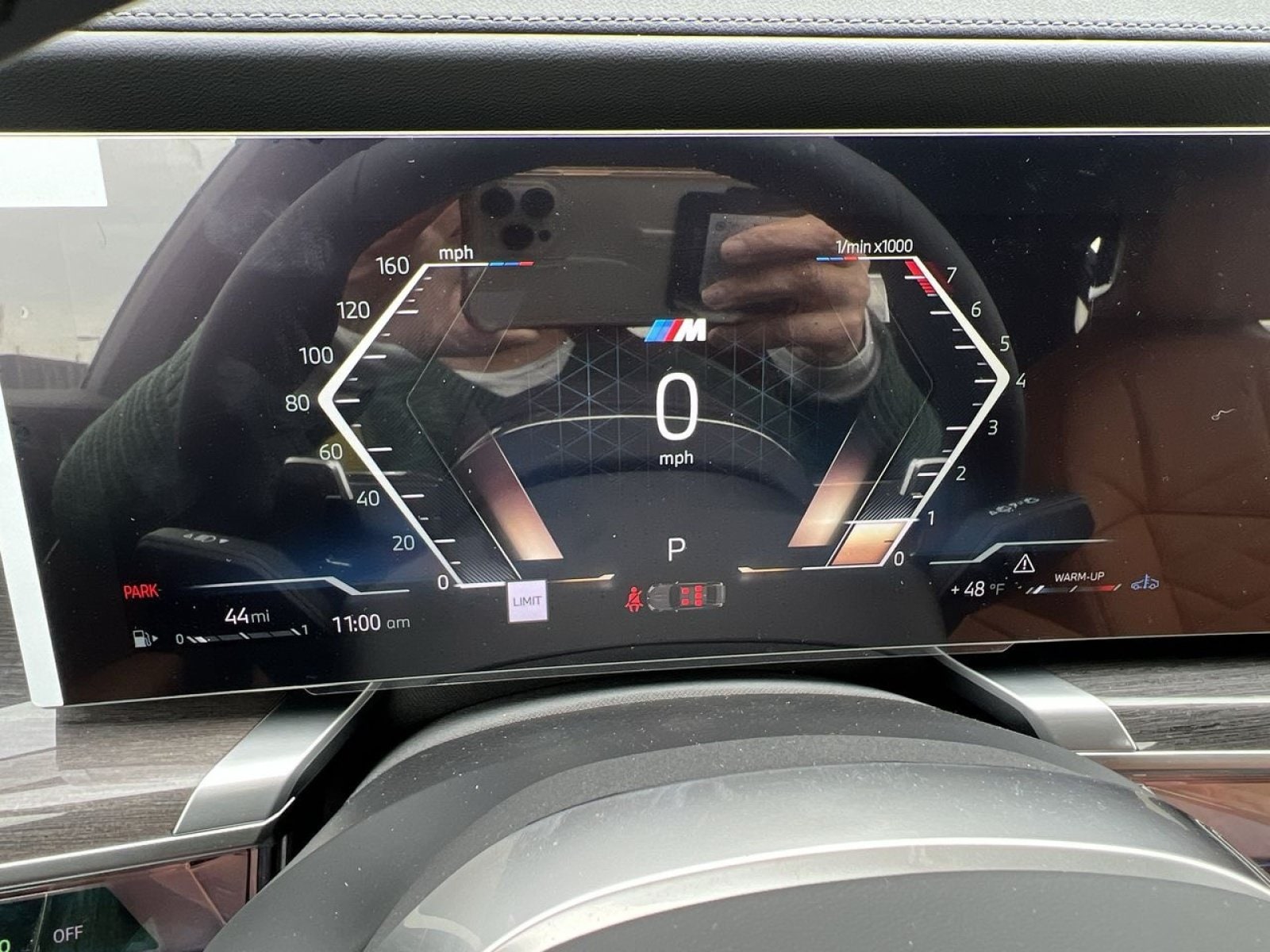 2026 BMW 7 Series 740i - Photo 14