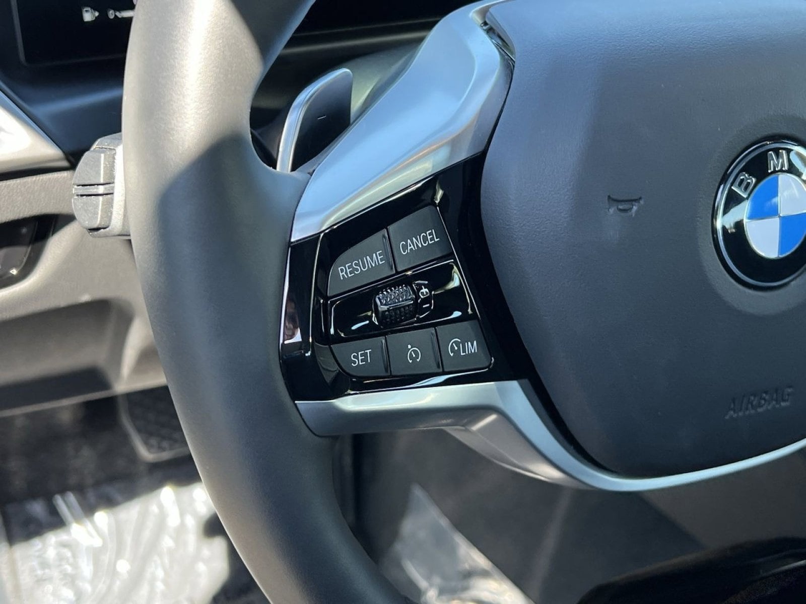 2025 BMW 2 Series 230i - Photo 34