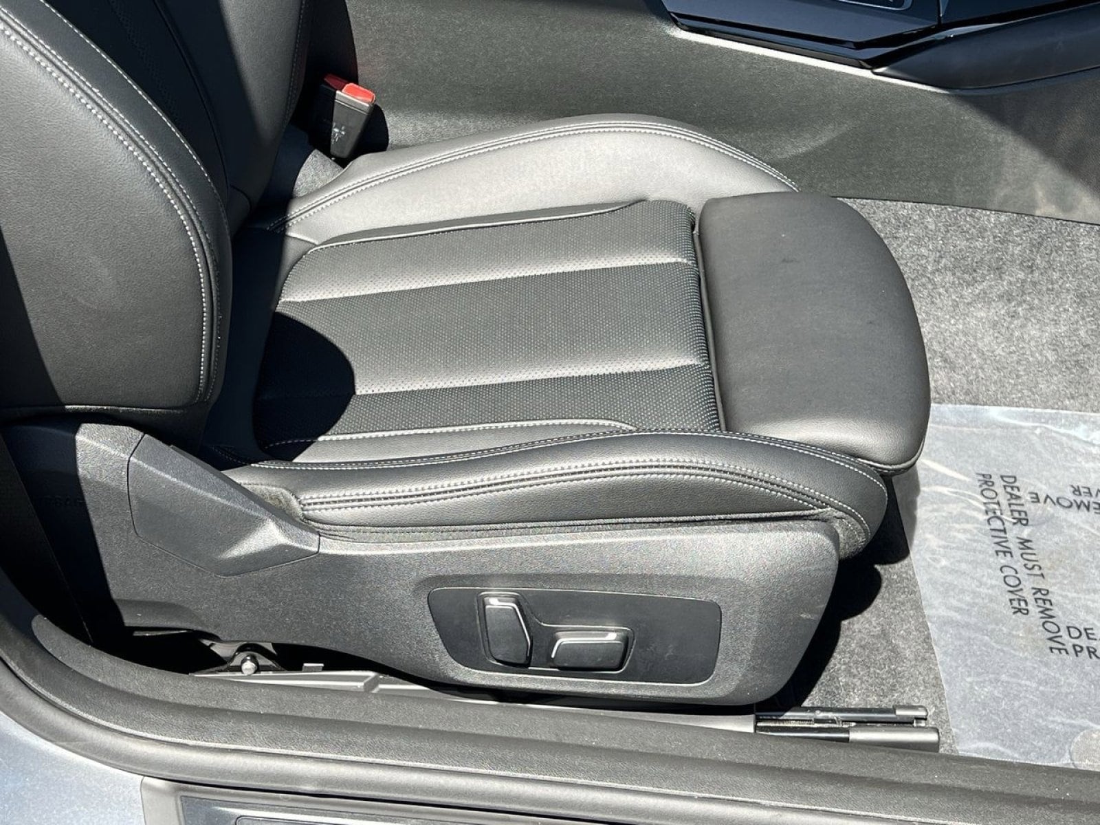 2025 BMW 2 Series 230i - Photo 31