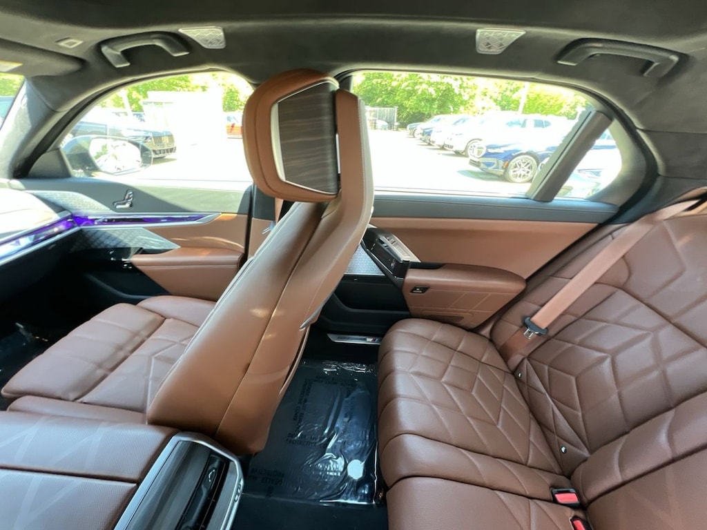 Used 2024 BMW i7 xDrive60 Sedan