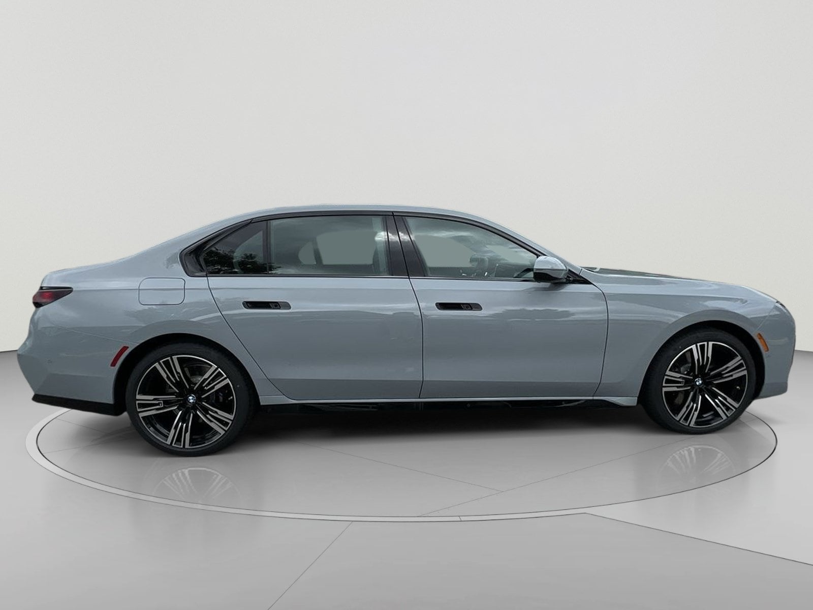 2025 BMW 7 Series 740i - Photo 6