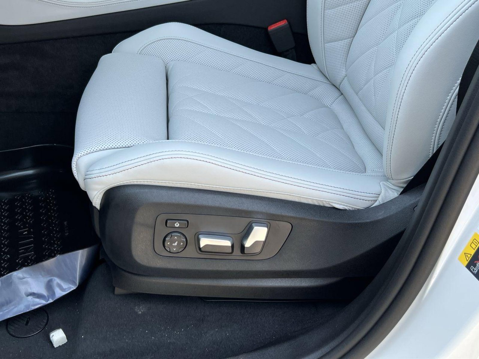 2026 BMW X5 50e - Photo 11