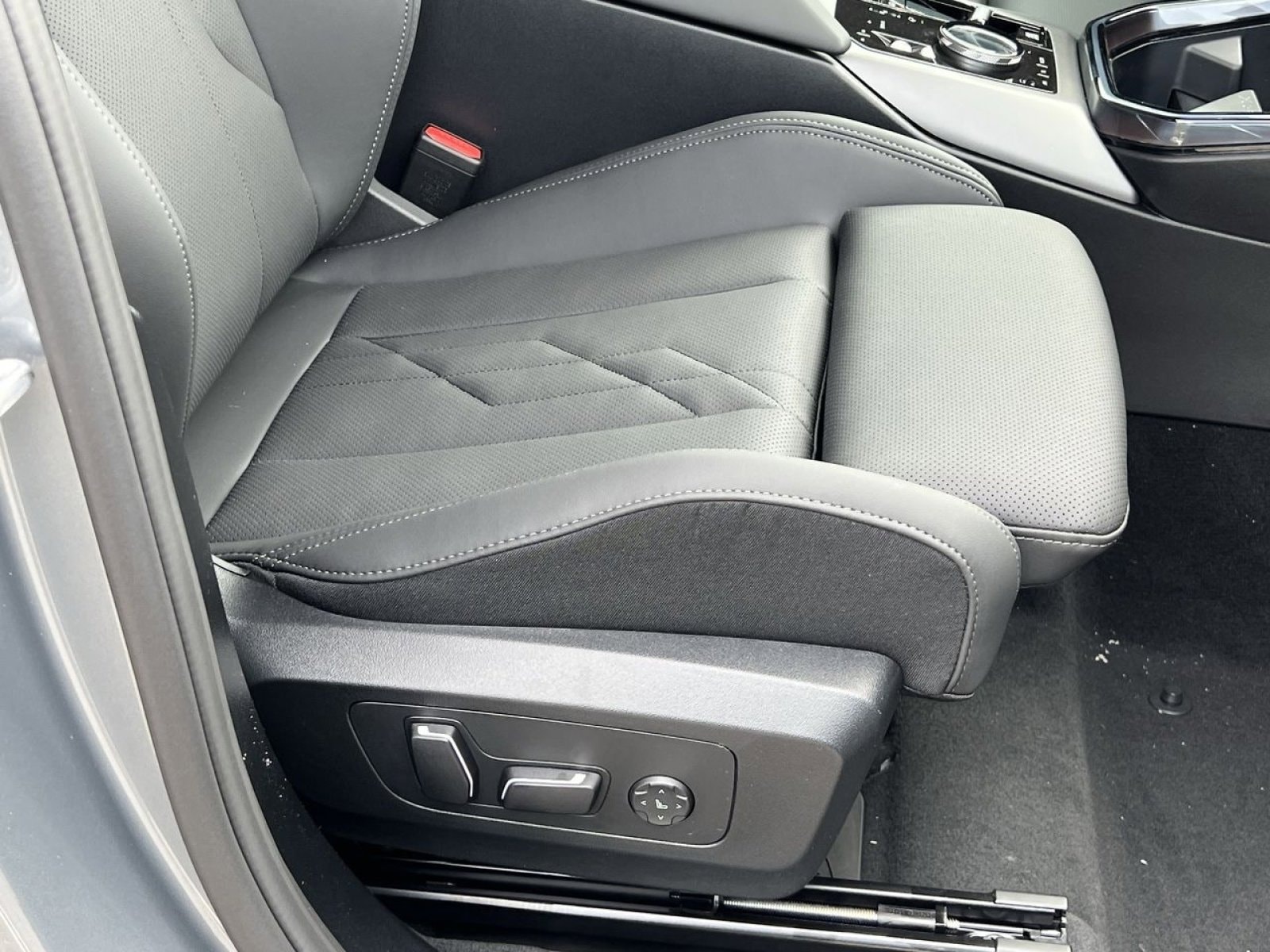 2026 BMW X3 30 - Photo 27