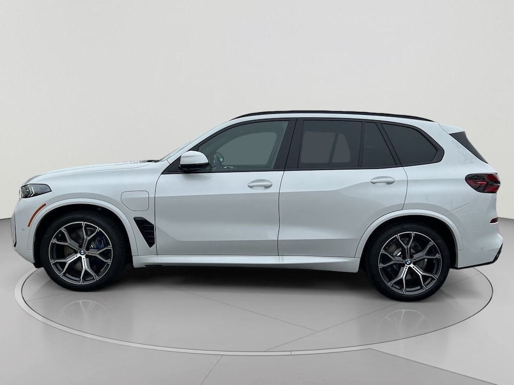New 2026 BMW X5 PHEV xDrive50e SUV