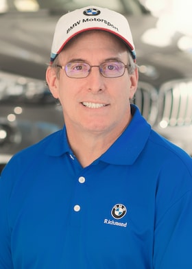 Staff member Bennie Wilkerson from ID_1a5edd6853cd
