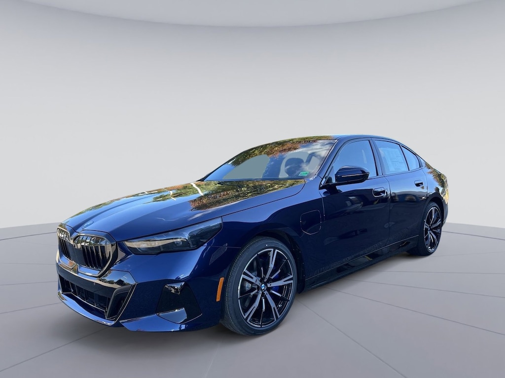 New 2026 BMW 550e xDrive Sedan