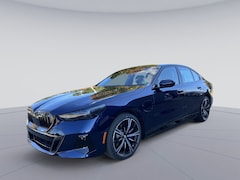 2026 BMW 550e xDrive Sedan