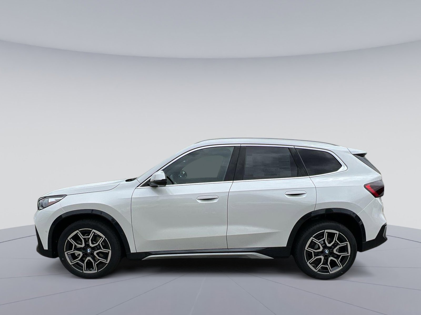 2025 Bmw X1 XDrive28i photo 2