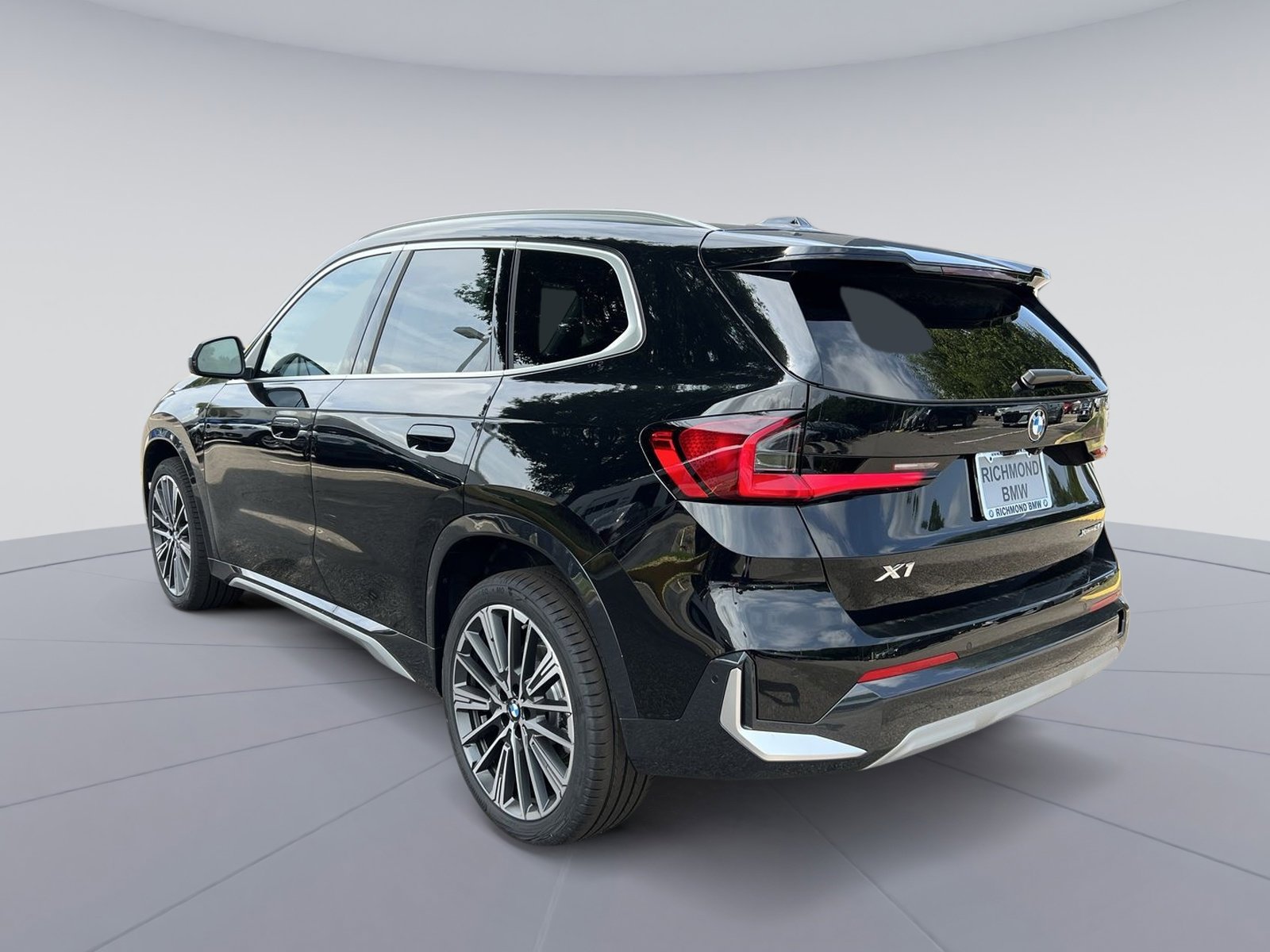 2025 Bmw X1 XDrive28i photo 2