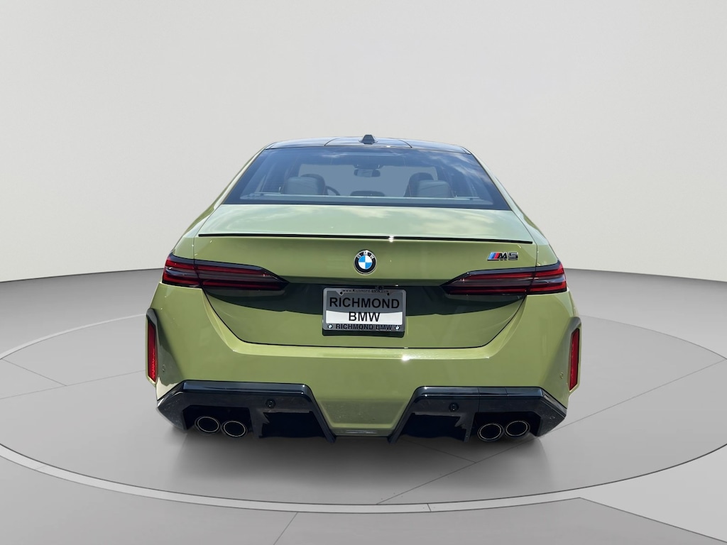 New 2027 BMW M5 Sedan