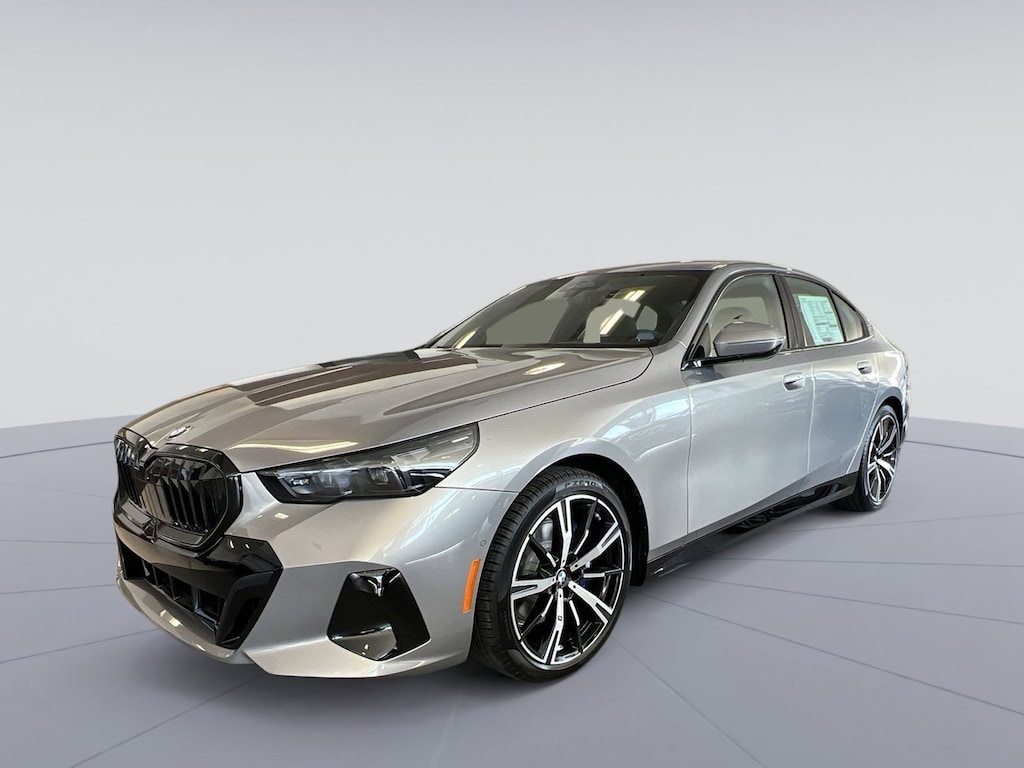 New 2026 BMW 530i xDrive Sedan