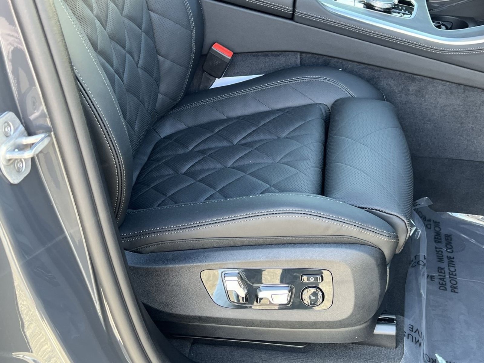 2026 BMW X5 50e - Photo 27