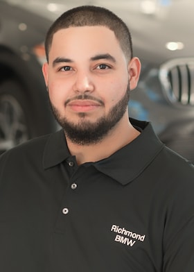 Staff member Hector Pena from ID_5ab38ddb5afd