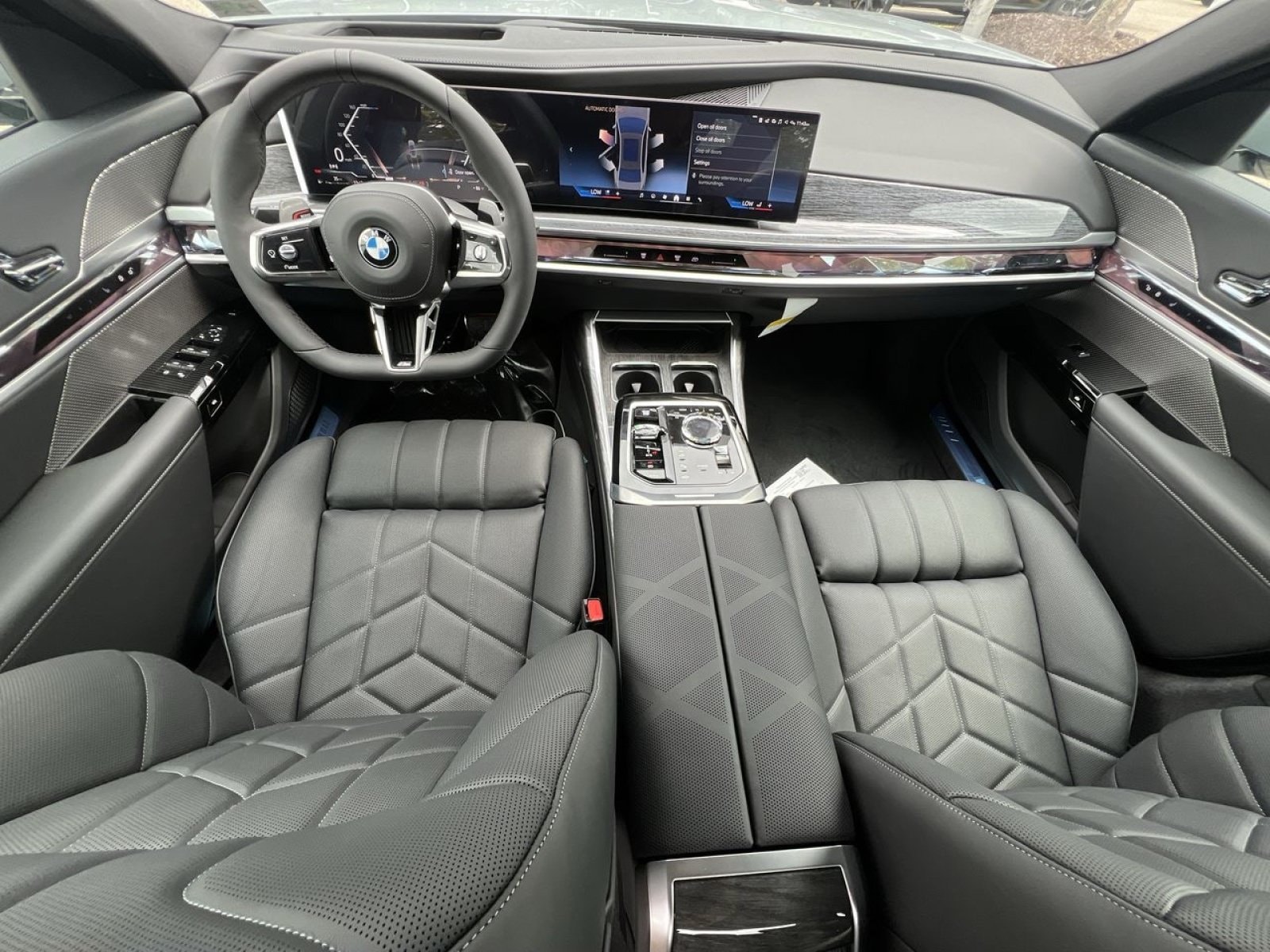 2025 BMW 7 Series 740i - Photo 20