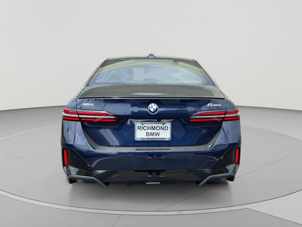 New 2026 BMW 530i xDrive Sedan