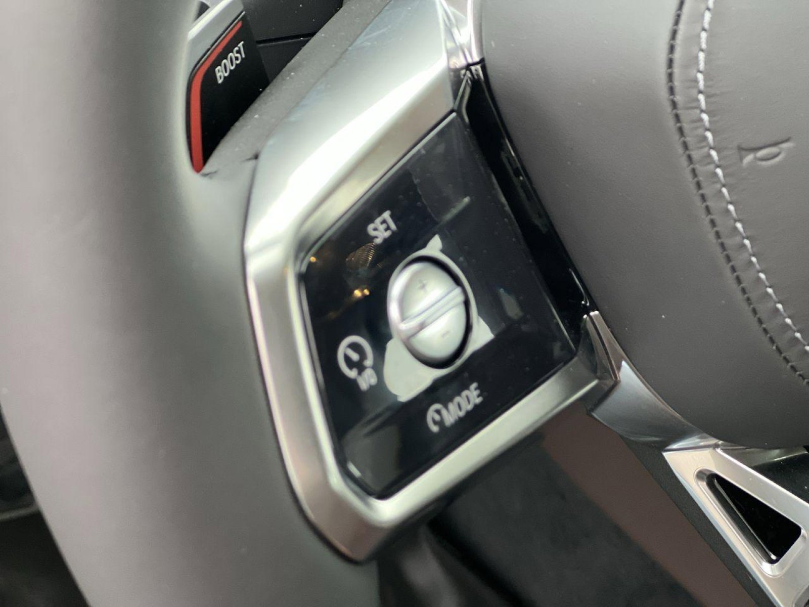 2025 BMW i7 50 - Photo 30