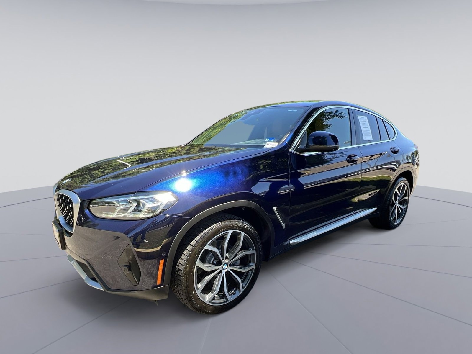 2023 BMW X4 xDrive30i's photo