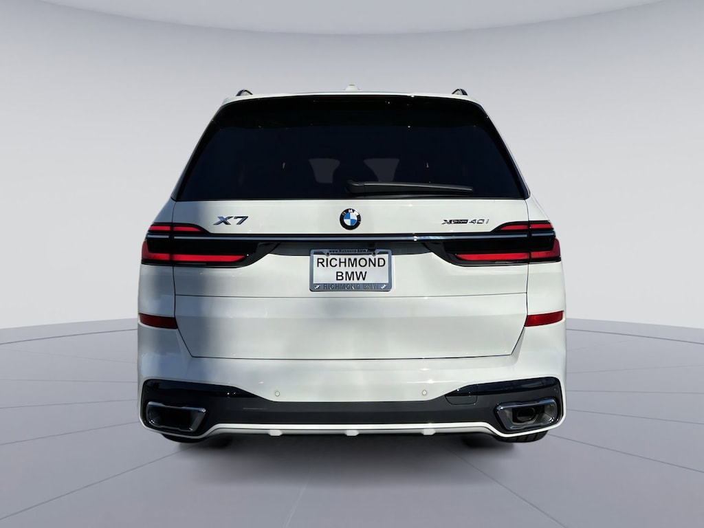 New 2026 BMW X7 xDrive40i SUV