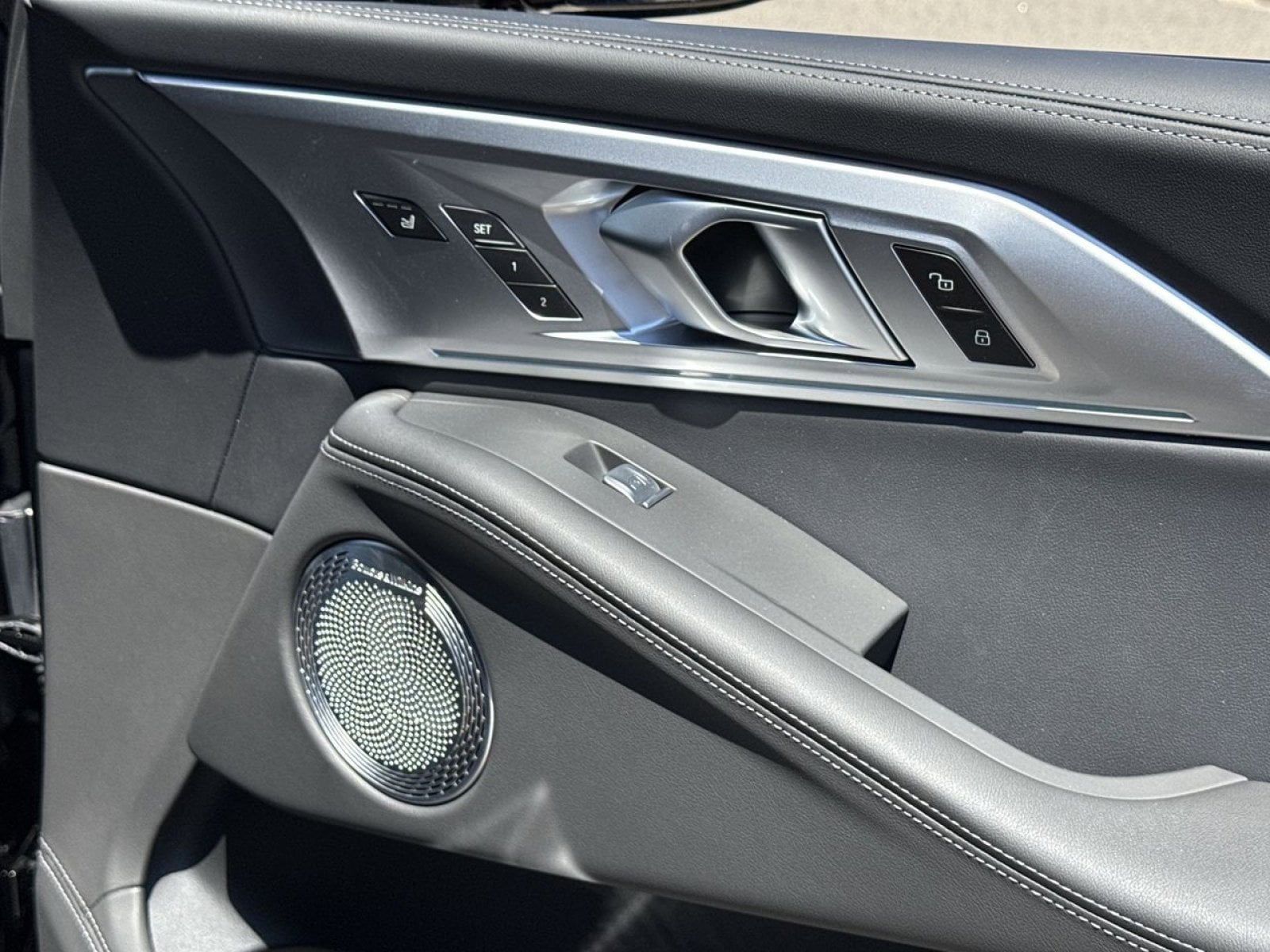 2026 BMW XM Base - Photo 30