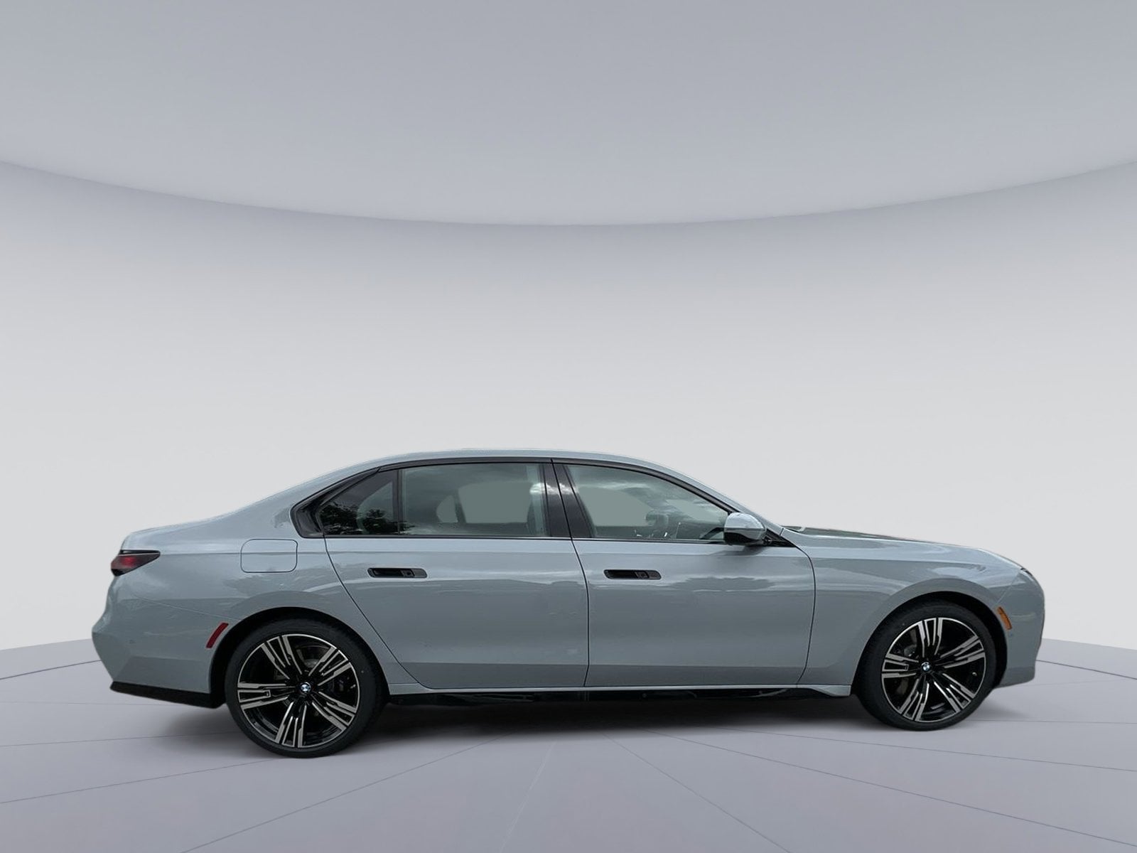 2025 BMW 7 Series 740i - Photo 6