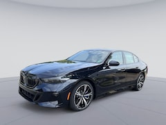 2026 BMW 550e xDrive Sedan
