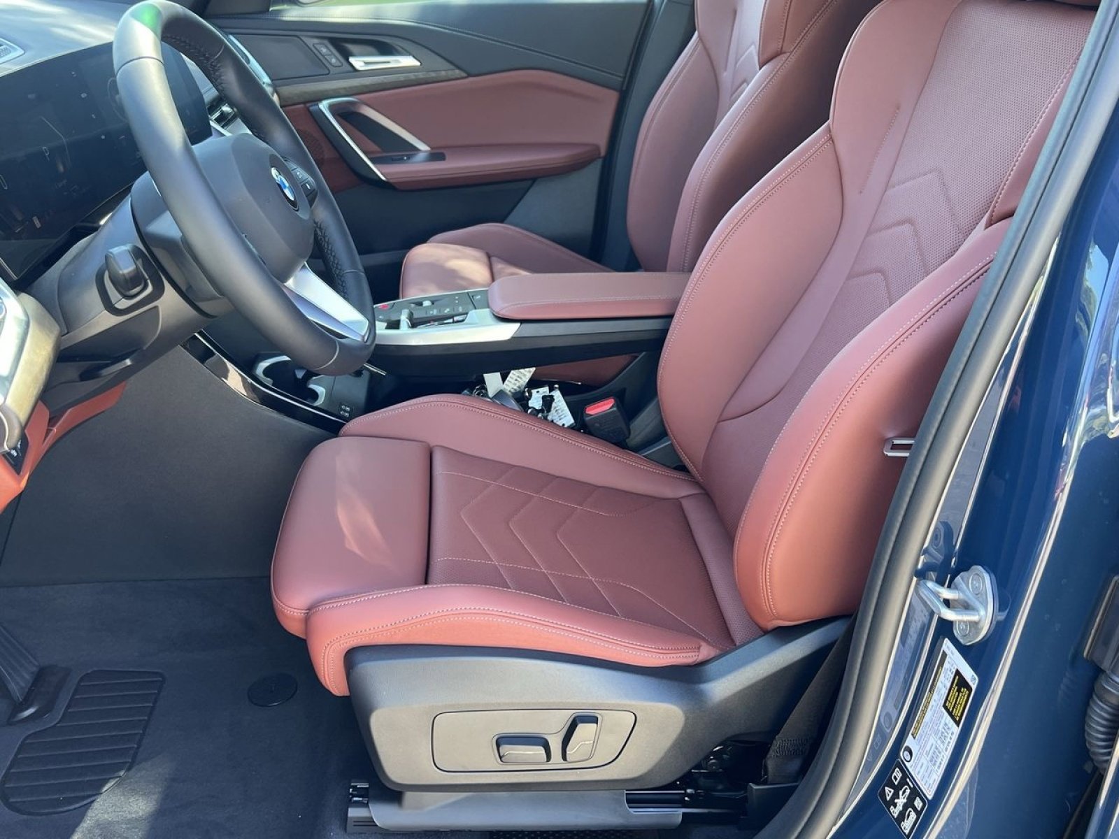 2026 BMW X1 28i - Photo 10