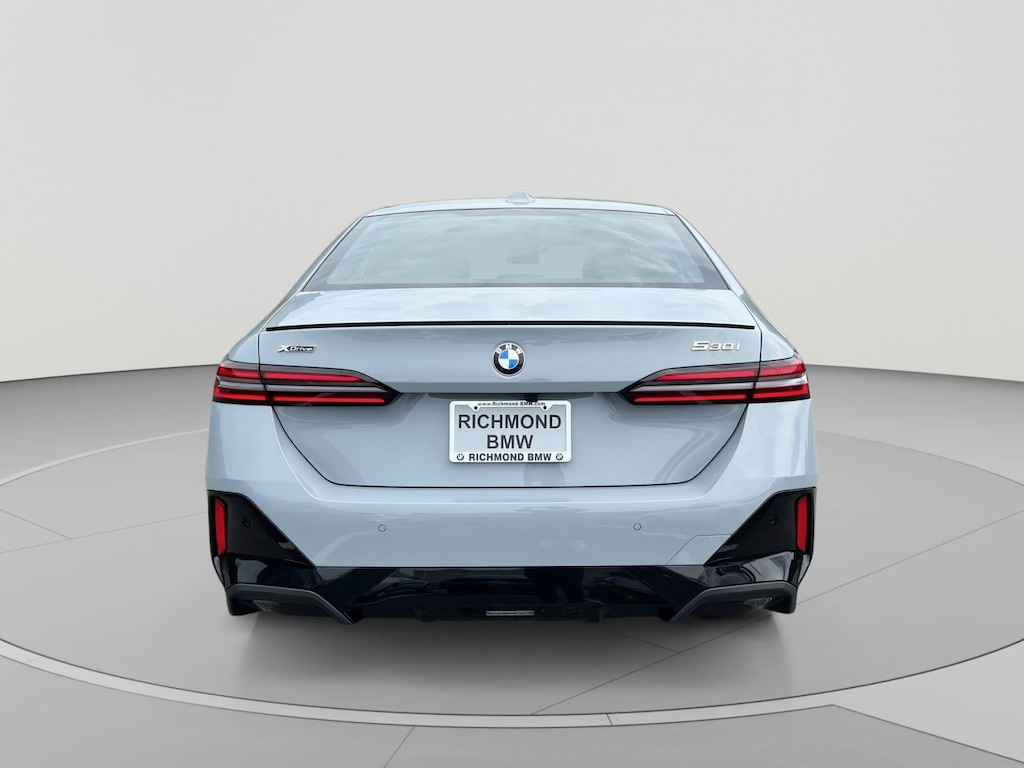 New 2027 BMW 530i xDrive Sedan