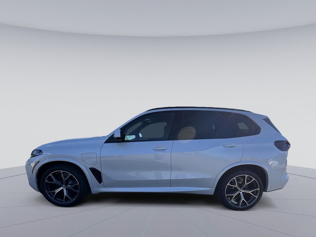 New 2026 BMW X5 PHEV xDrive50e SUV