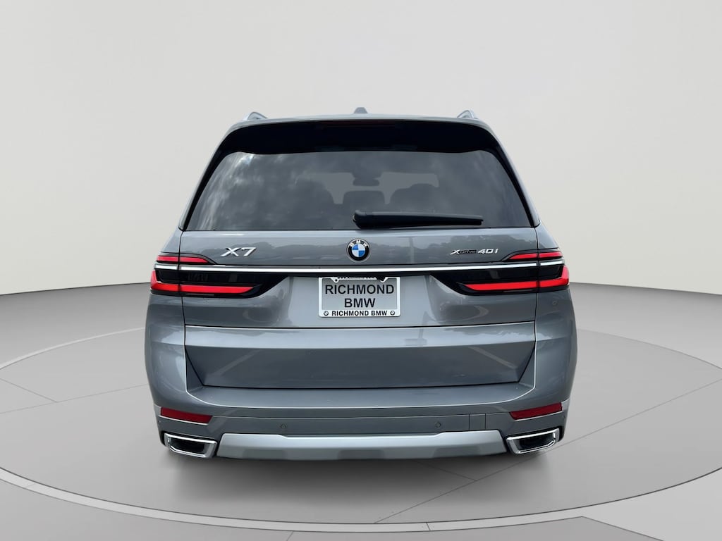 New 2027 BMW X7 xDrive40i SUV