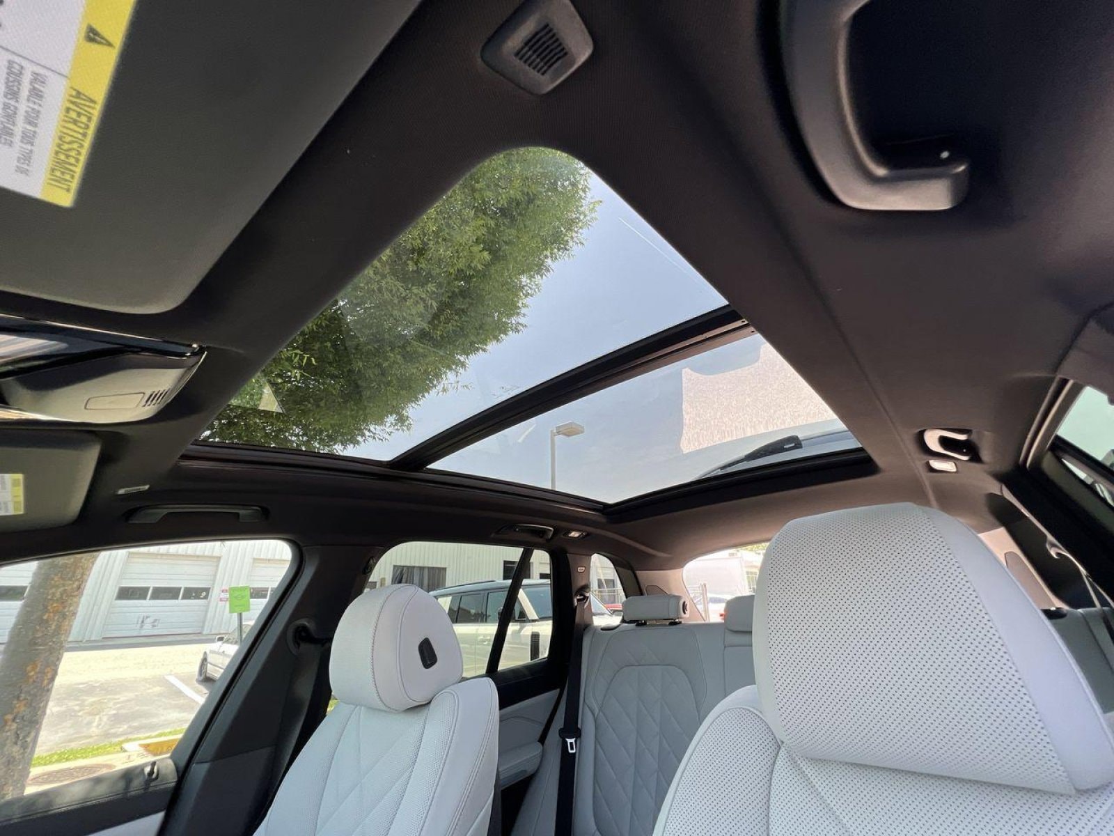 2026 BMW X5 50e - Photo 21