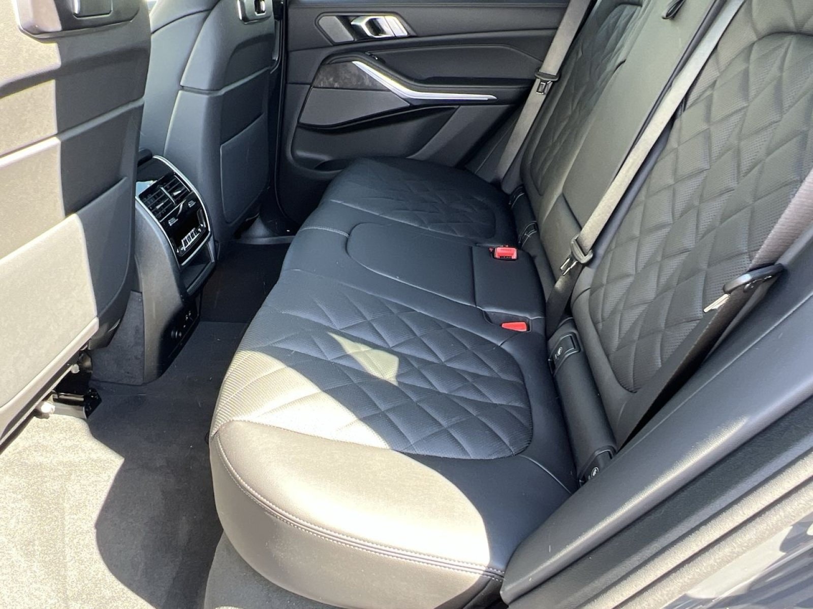 2026 BMW X5 50e - Photo 23