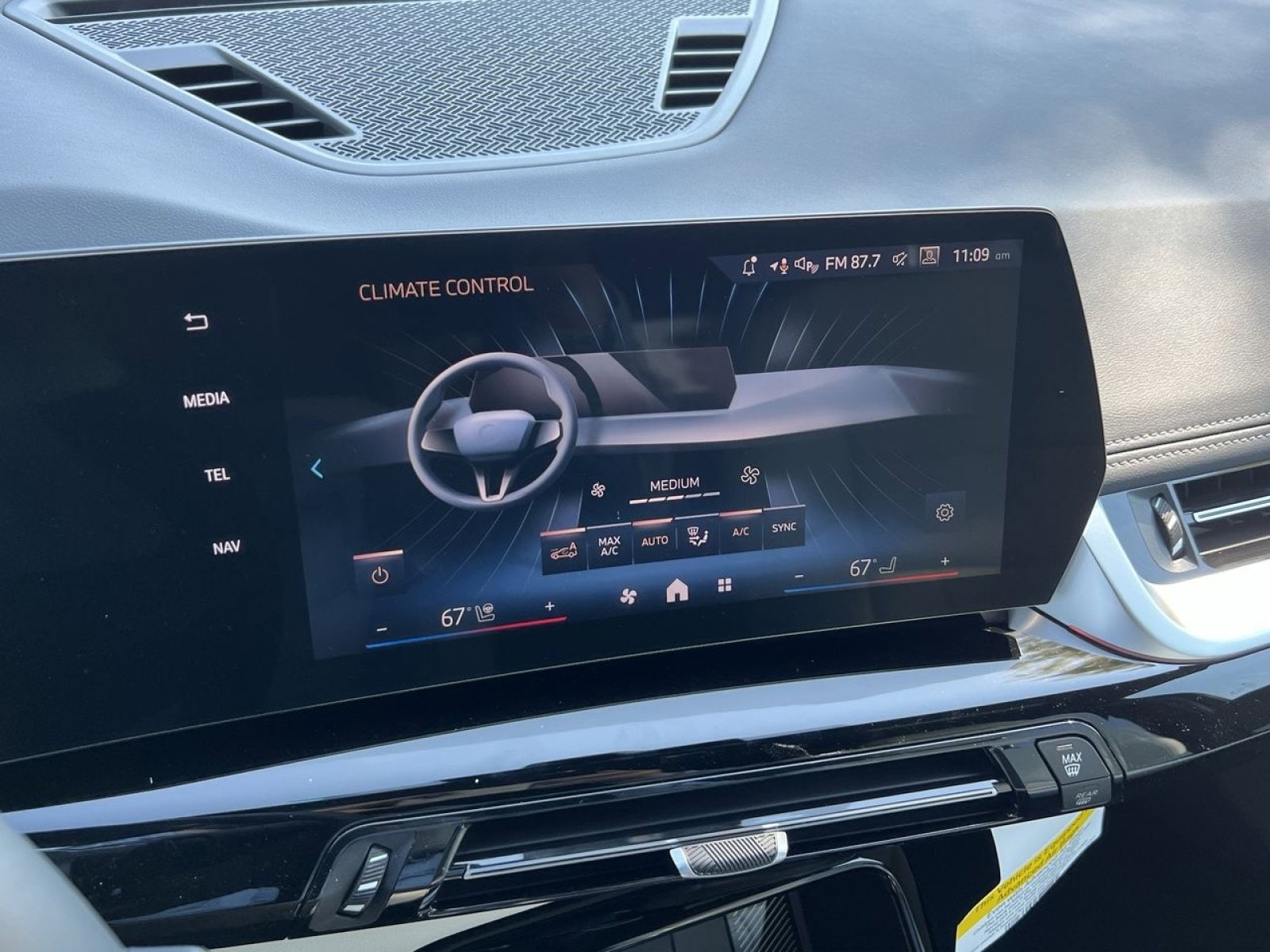 2026 BMW X1 28i - Photo 18