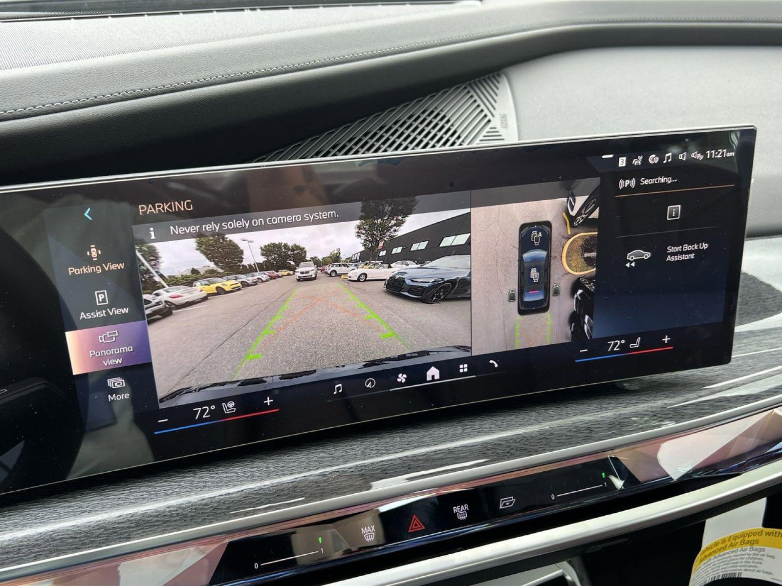 2025 BMW i7 50 - Photo 16