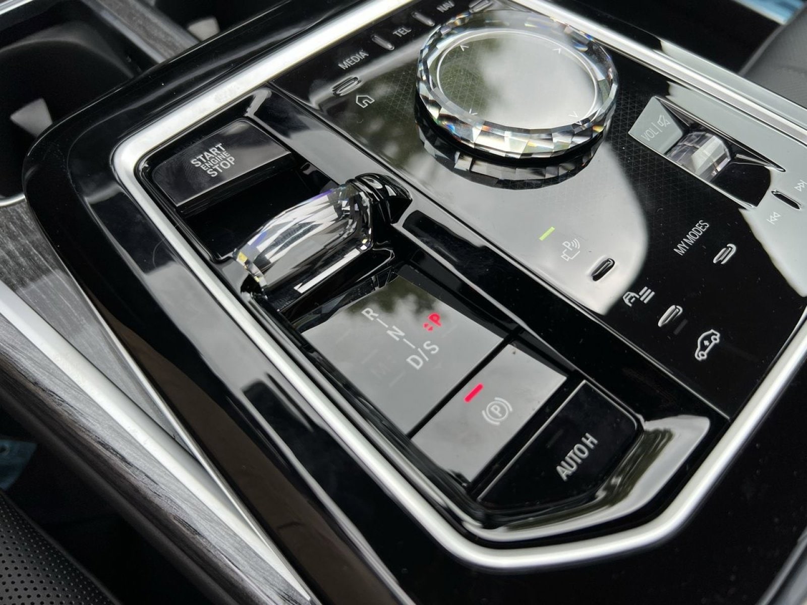 2025 BMW 7 Series 740i - Photo 19