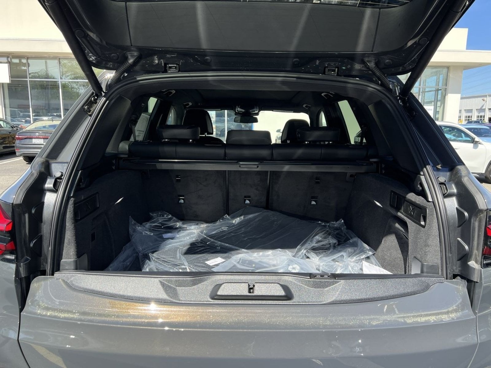2026 BMW X5 50e - Photo 24