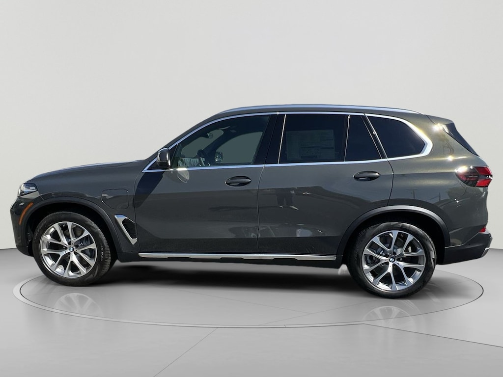 New 2026 BMW X5 PHEV xDrive50e SUV