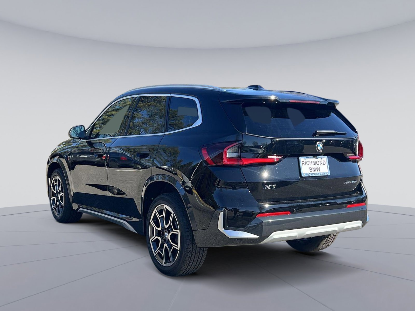 2025 Bmw X1 XDrive28i photo 3