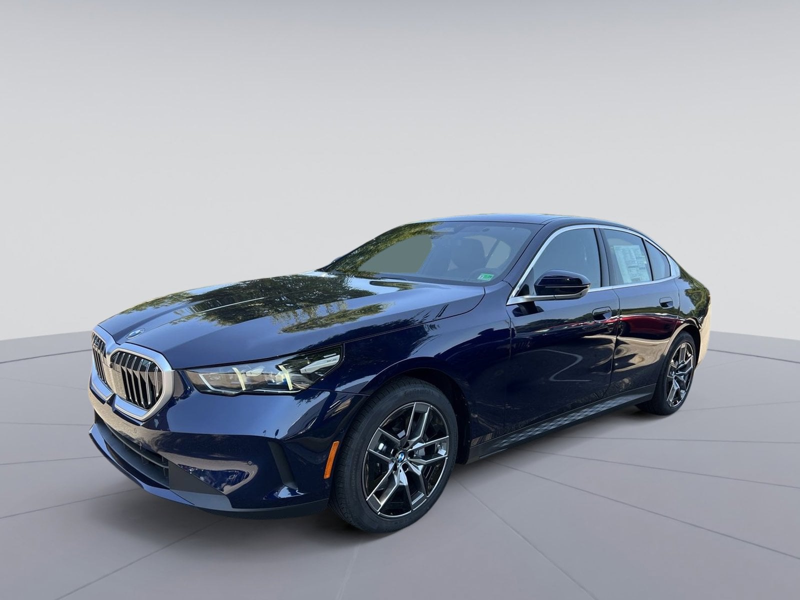 2026 BMW 5 Series 530i xDrive Sedan's photo