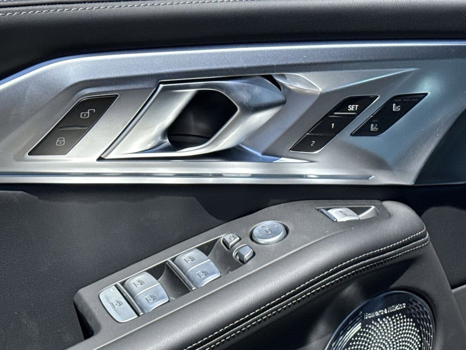2026 BMW XM Base - Photo 13