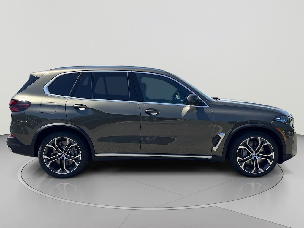 New 2026 BMW X5 PHEV xDrive50e SUV