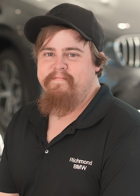 Staff member Ben Williams from ID_5ab38ddb5afd