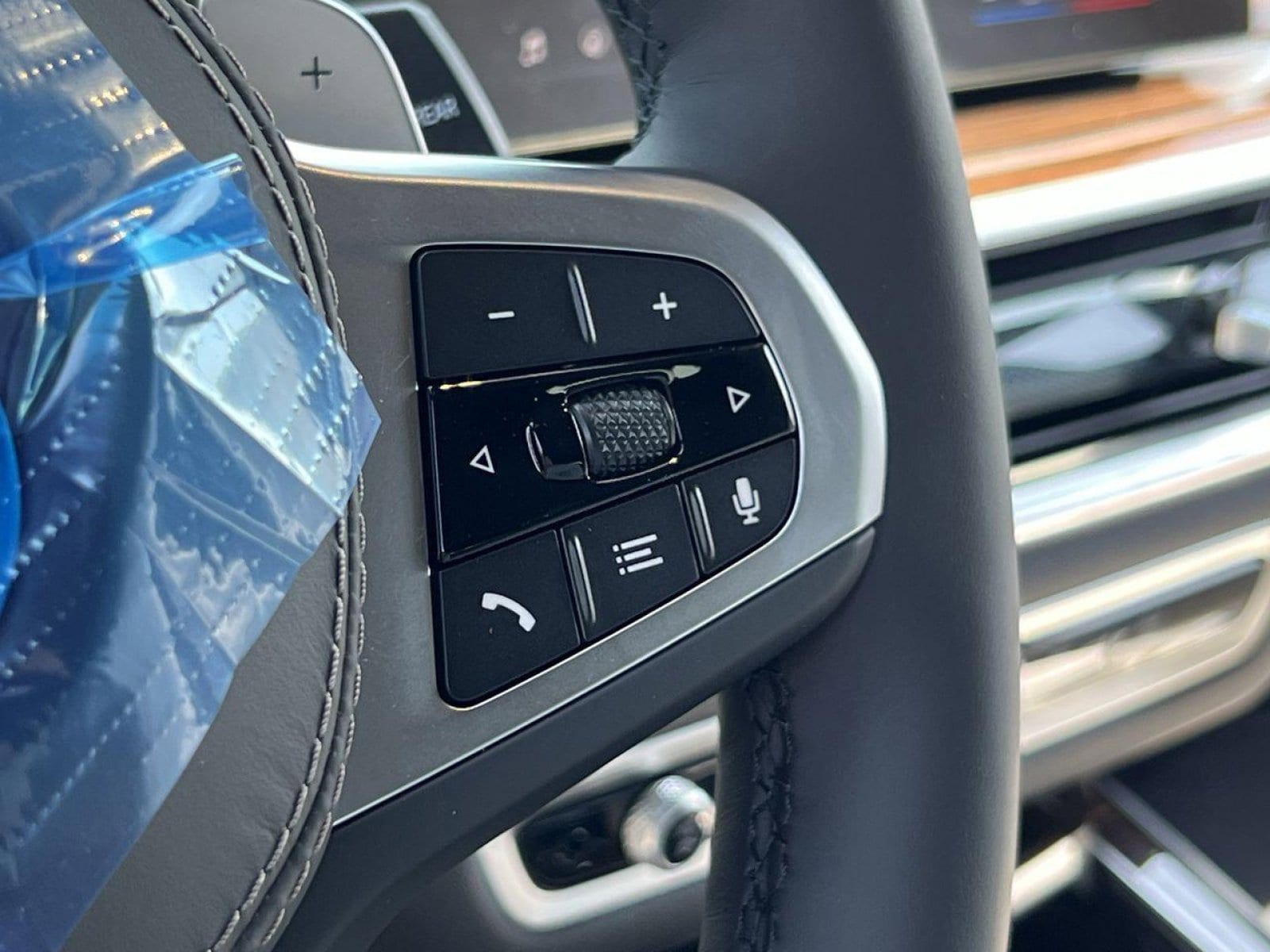 2026 BMW X5 50e - Photo 29