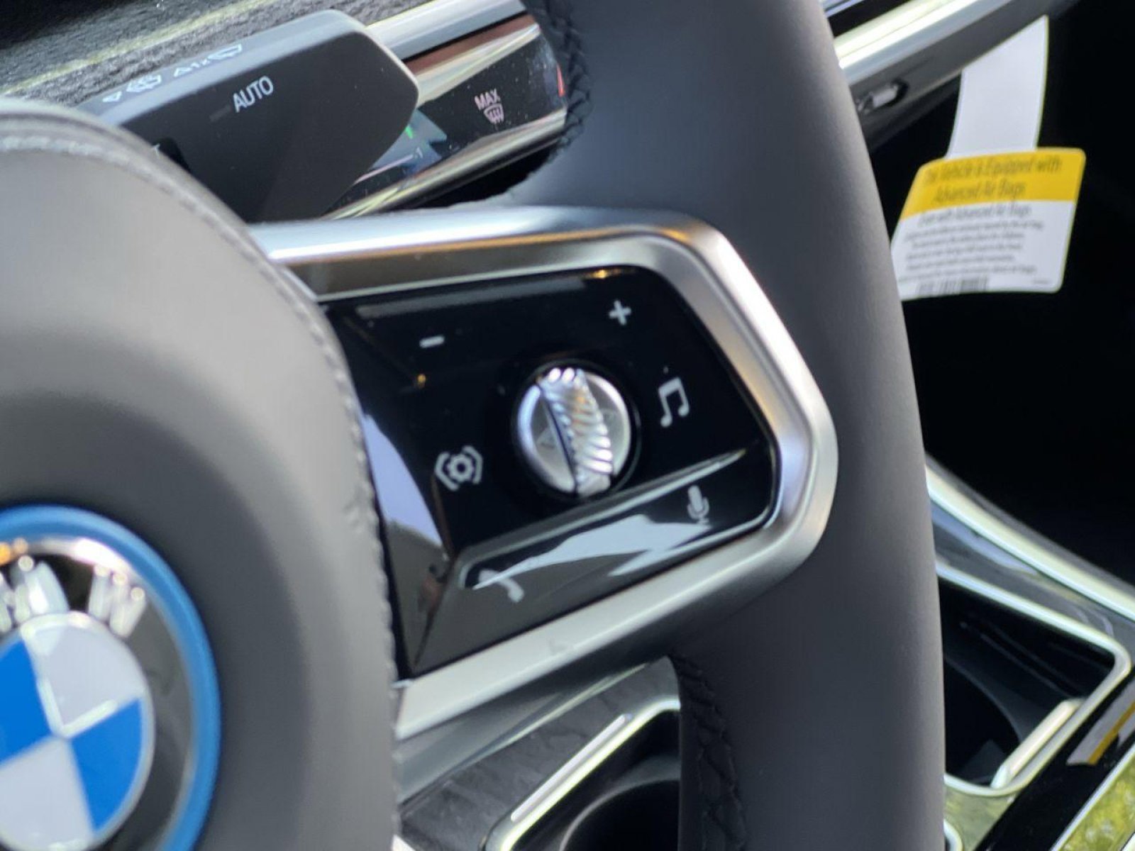 2025 BMW i7 50 - Photo 29