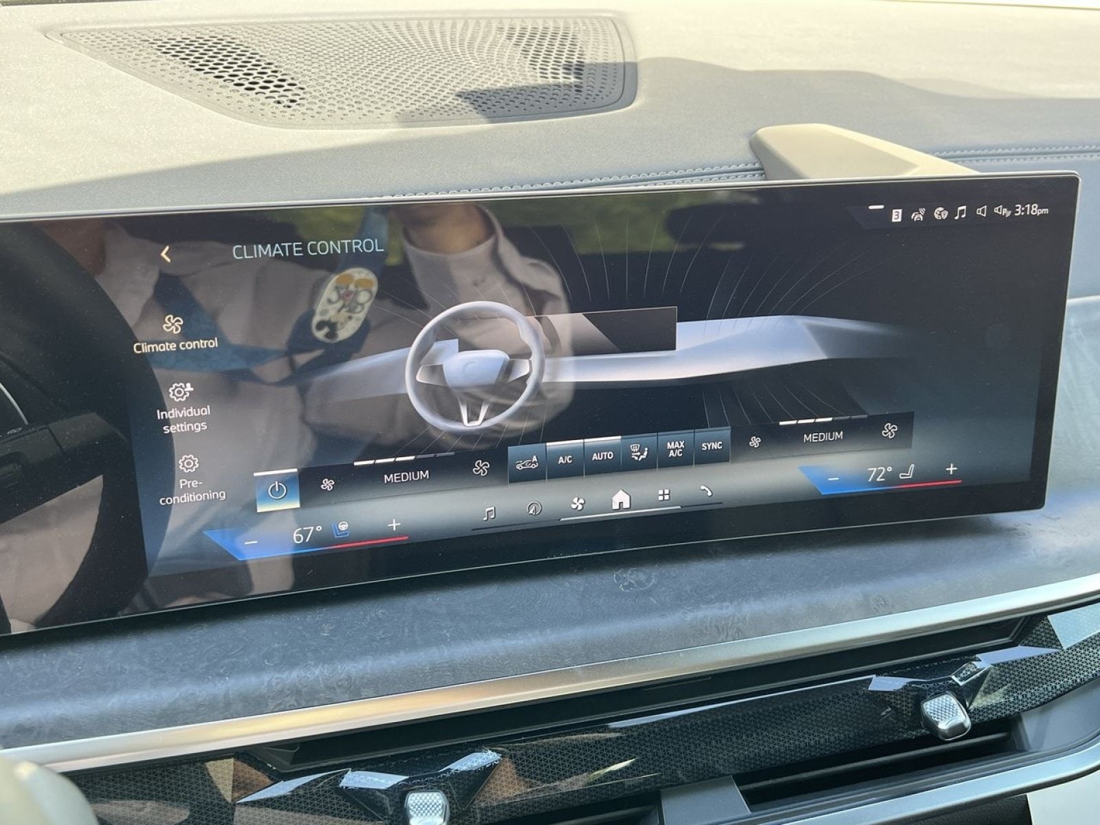 2026 BMW X5 50e - Photo 18