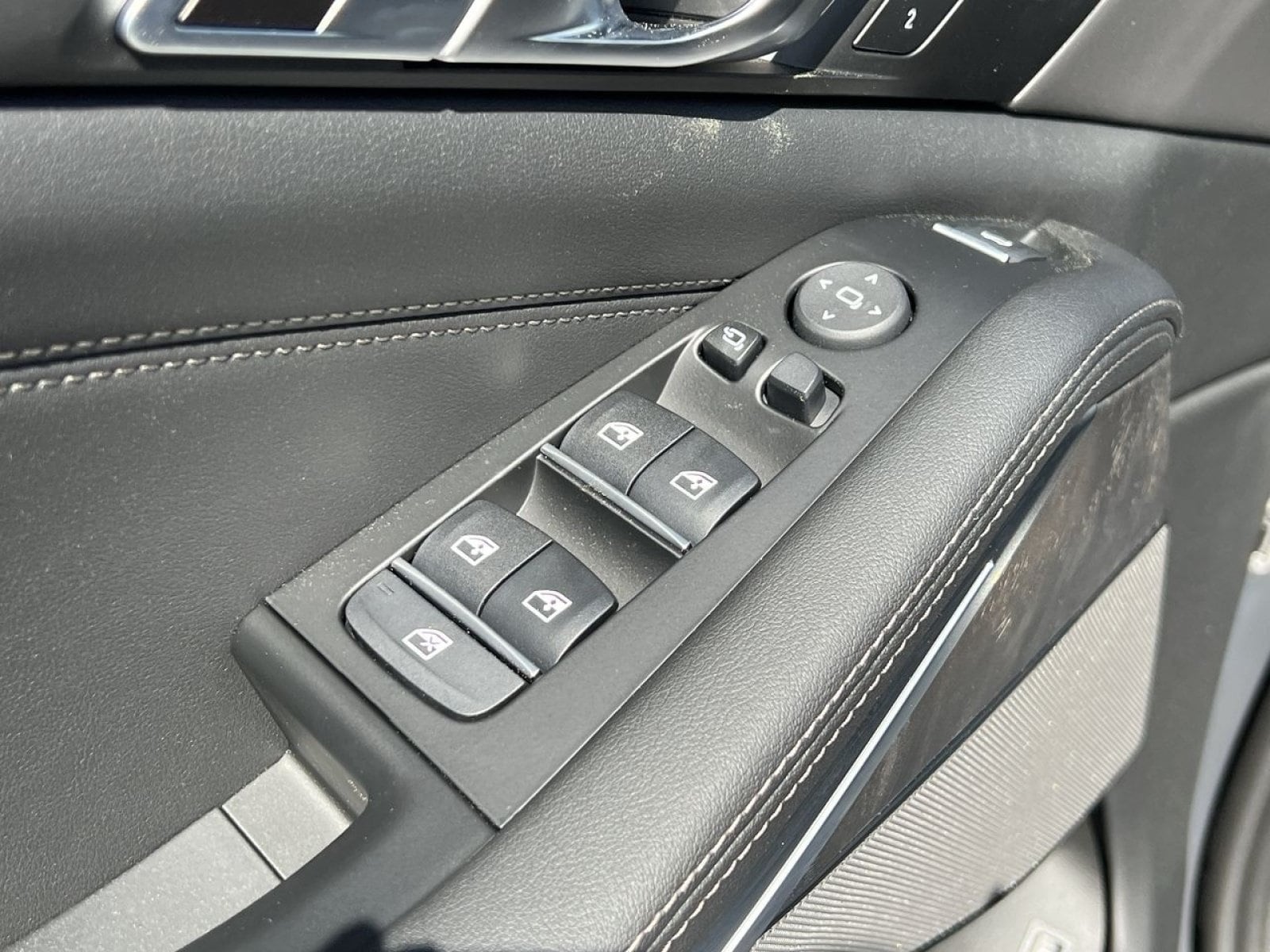 2026 BMW X5 50e - Photo 12